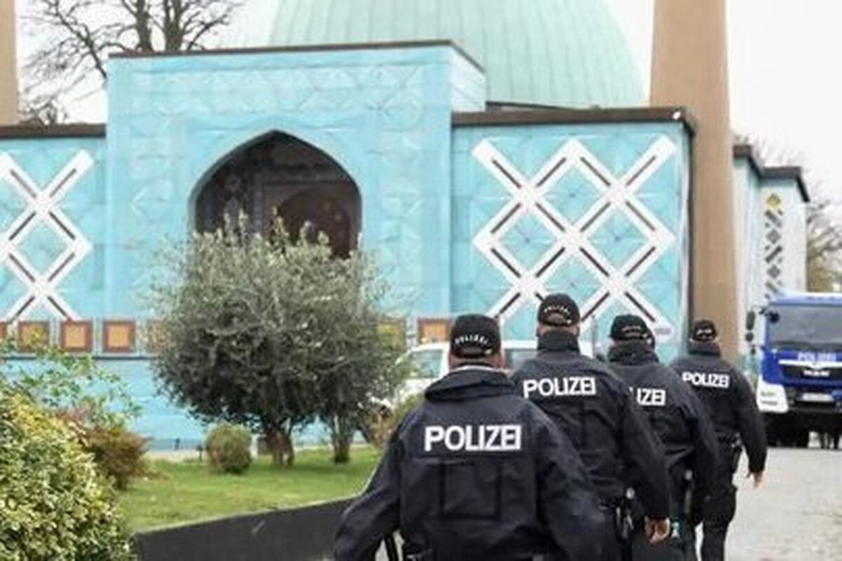 اقدام دولت آلمان در تعطیلی مراکز اسلامی یادآور سیاست نژادپرستانه نازی‌ها است