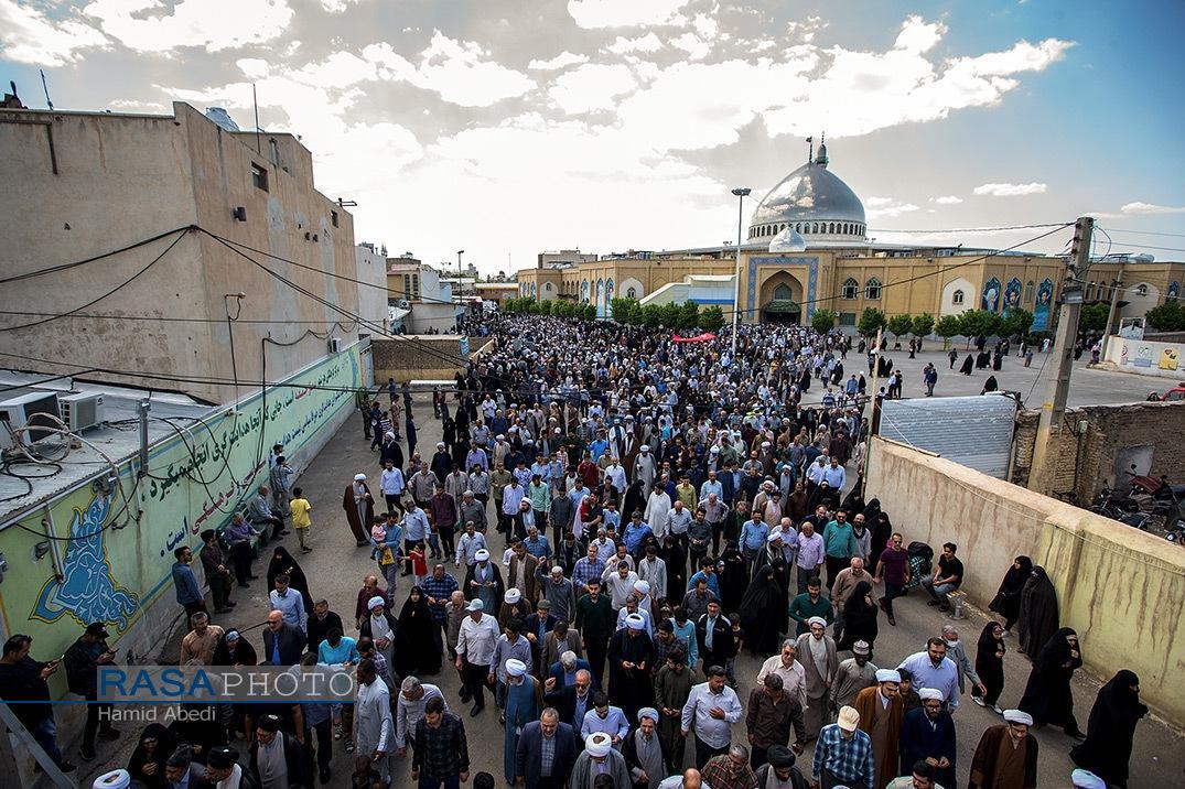 در روز ملی قم شعار مرگ براسرائیل در آسمان قم طنین انداز شد