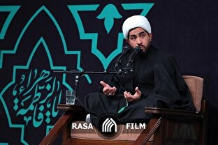 ایستادگی حضرت زهرا دربرابر تحریف دین