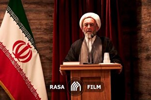 نسبت حکومت مبتنی بر ولایت فقیه با دموکراسی چیست؟