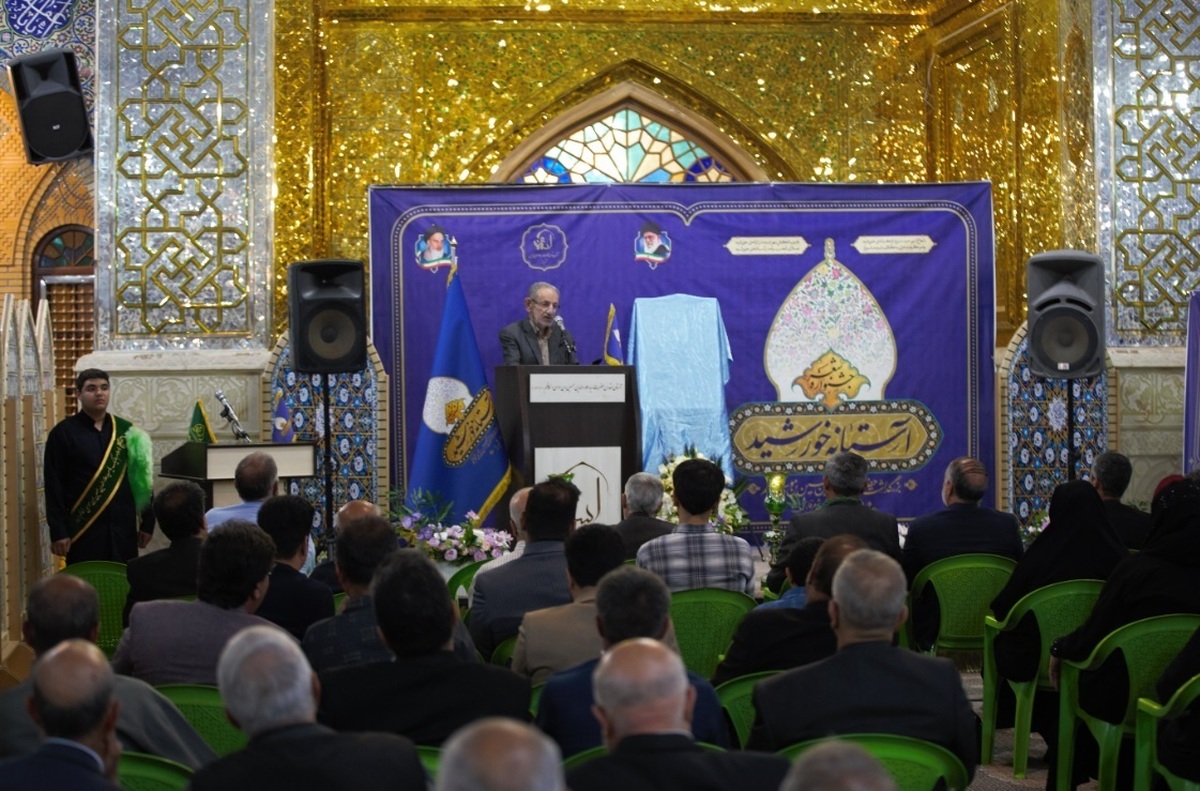 برگزاری پیش همایش جشنواره شعر «آستانه خورشید» در حرم مطهر سید علاءالدین حسین شیراز