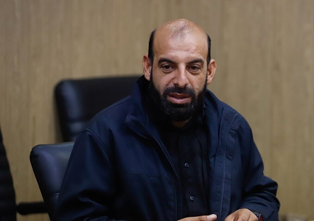 خدمترسانی رزمندگان لشکر ۱۴ امام حسین در چایخانه حضرت رضا