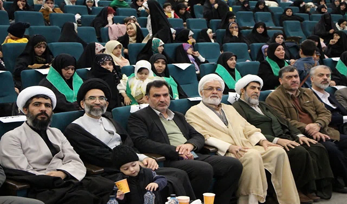 مراسم تجلیل از ۵۸ حافظان نهج‌البلاغه در کاشان برگزار شد + گزارش تصویری