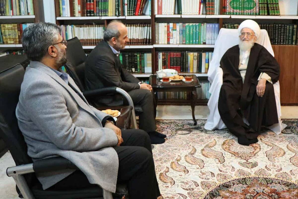 سختی معیشت کمر مردم را خم کرده است/ دولت با انتصابات دقیق، مشکلات اقتصادی را حل کند