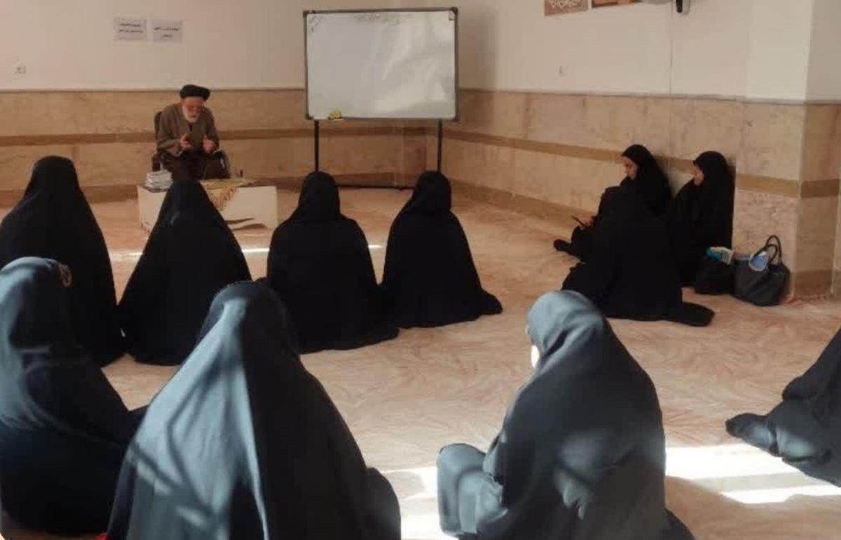 نشست «بانوی پژوهشگر طلبه؛ هویت علمی و عزت ملی»