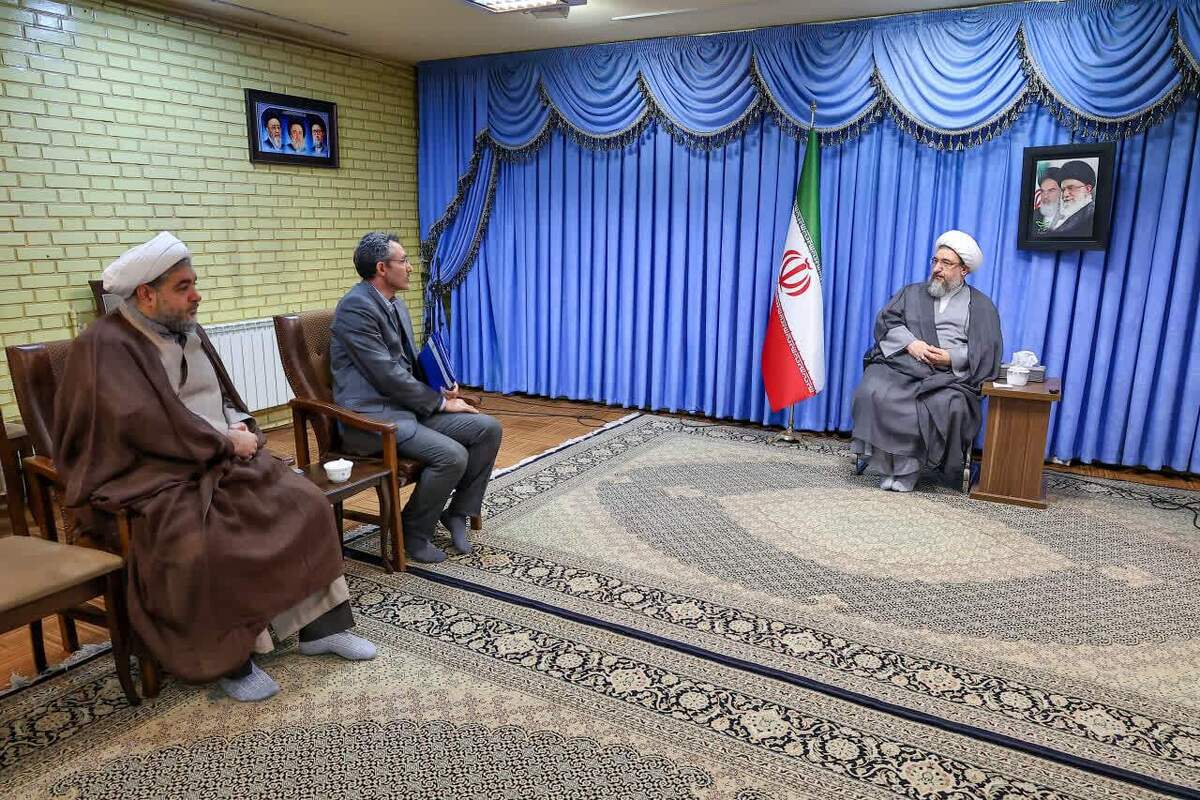 فرهنگ کار و مهارت باید جایگزین مدرک‌گرایی صرف شود