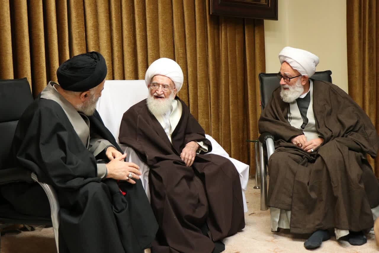 عمامه گذاری طلاب در روز ولادت امیرالمؤمنین