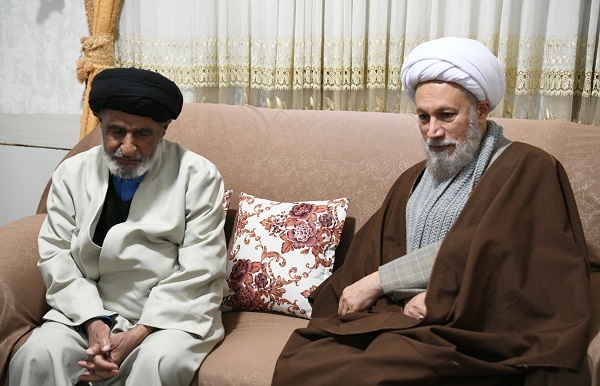 دیدار صمیمی نماینده ولی فقیه در فارس با جمعی از علمای شهر شیراز