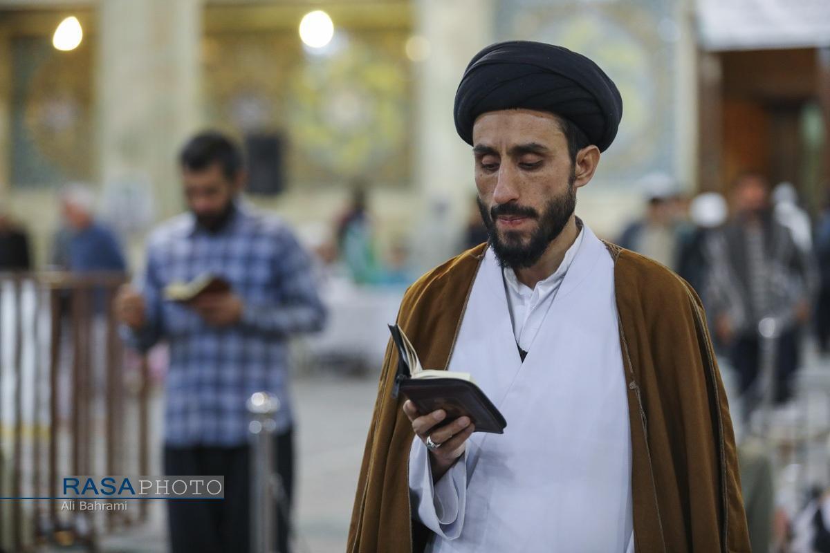 اعتکاف؛ بستری برای بازتولید معنویت در میان جوانان