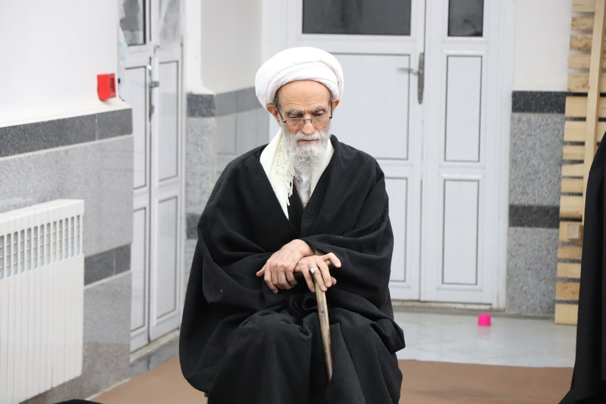 آیت الله باقری بنابی؛ الگوی معنویت و مجاهدت