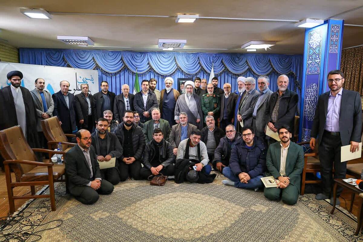 شعر آیینی جلوه‌ای از عشق خالصانه و پیوند قلبی با مکتب اهل‌ بیت