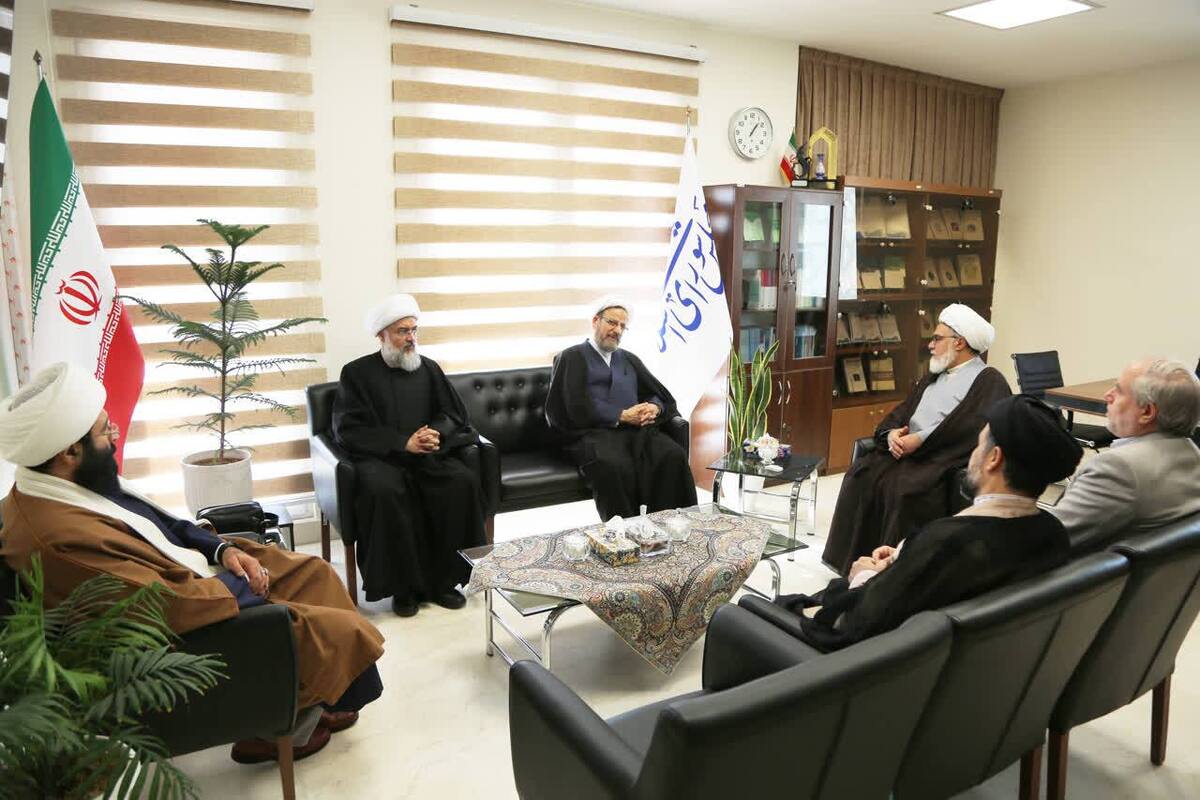 امضای تفاهم نامه همکاری مرکز تحقیقات اسلامی مجلس و دفتر تبلیغات