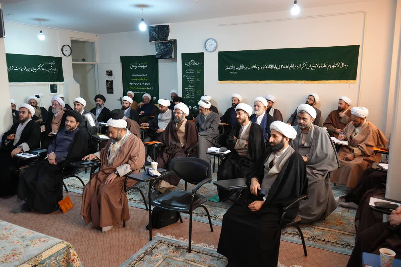 آغاز بیست ونهمین اجلاسیه «هماندیشی و دانشافزایی» معاونت تهذیب آغاز بیست ونهمین اجلاسیه «هماندیشی و دانشافزایی» معاونت تهذیب