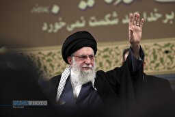 دیدار هزاران نفر از مردم قم با رهبر معظم انقلاب