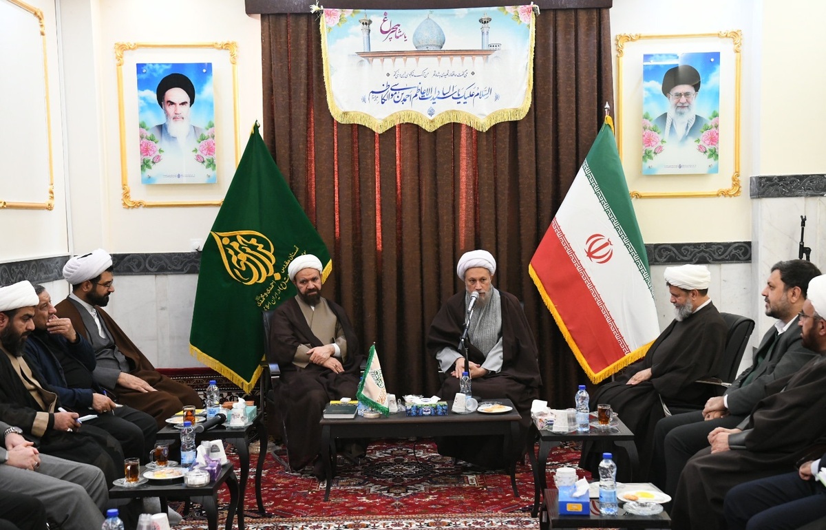 نشست هماهنگی برگزاری ویژه برنامه های سالروز شهادت حضرت شاهچراغ برگزار شد