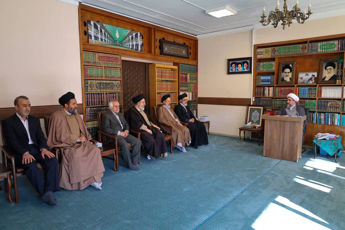 سادات باید الگوی اخلاق و خدمت در جامعه باشند