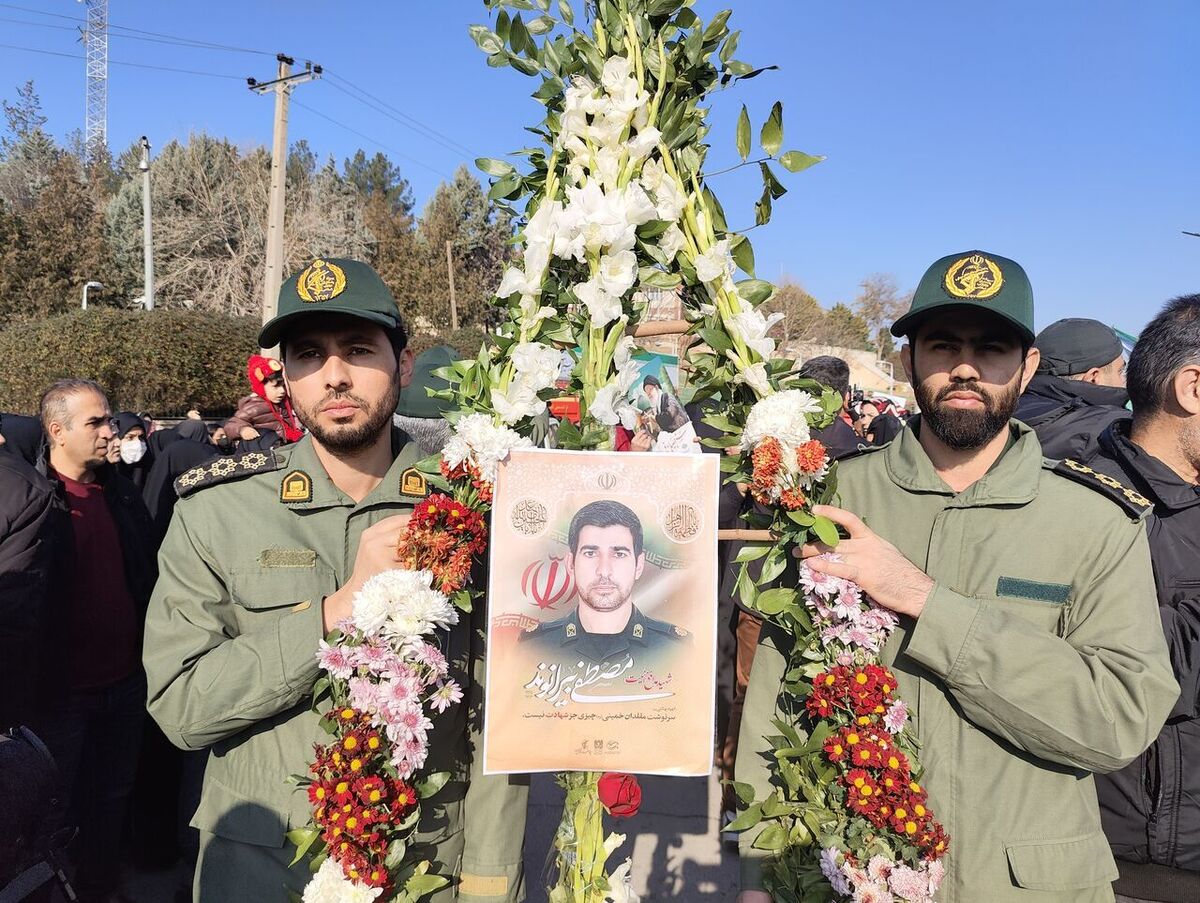 پیکر مصطفی بیرانوند، شهید امنیت در خرم‌آباد تشییع شد