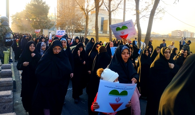 راهپیمایی تاریخی و باشکوه مردم کاشان در یوم الله ۲۲ دی + گزارش تصویری راهپیمایی تاریخی و باشکوه مردم کاشان در یوم الله ۲۲ دی + گزارش تصویری