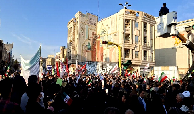 راهپیمایی تاریخی و باشکوه مردم کاشان در یوم الله ۲۲ دی + گزارش تصویری راهپیمایی تاریخی و باشکوه مردم کاشان در یوم الله ۲۲ دی + گزارش تصویری