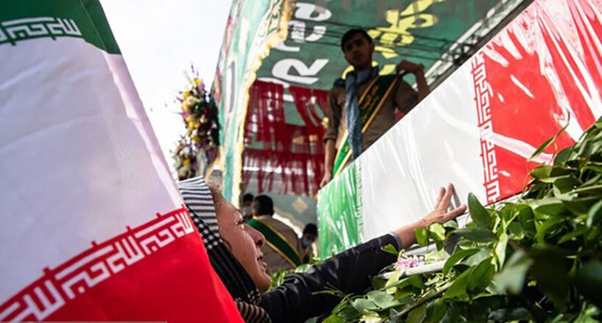 برگزاری مراسم تشییع و خاکسپاری شهید مدافع امنیت در قم + فیلم