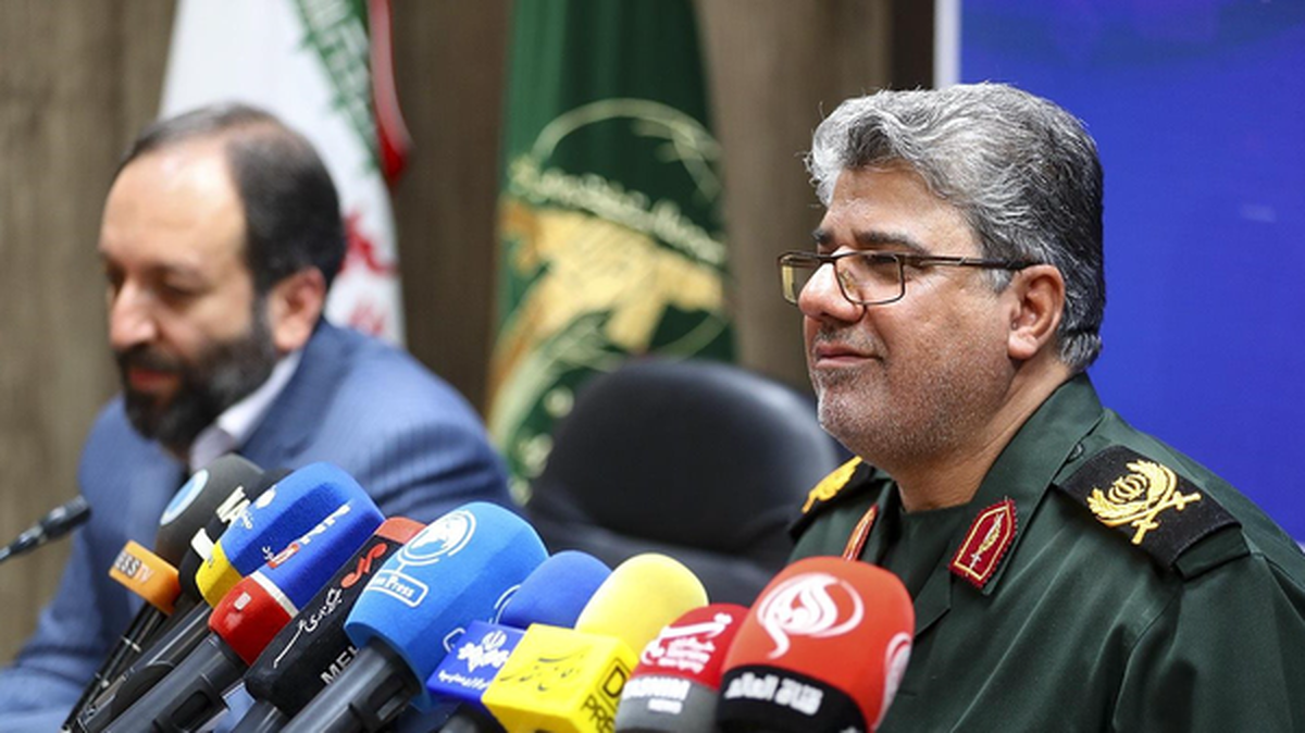 روایت فرمانده حفاظت هواپیمایی از حواشی حضور وزیر راه در فرودگاه