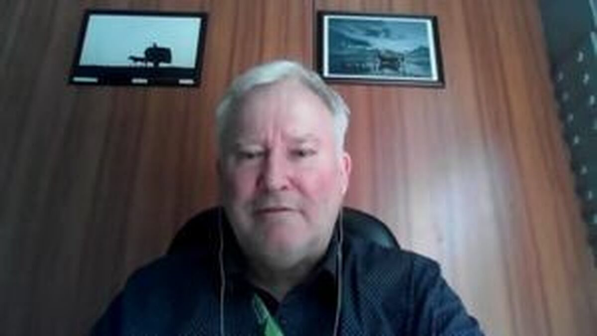 گرگ سایمنز: امپراتوری آمریکا رو به افول است