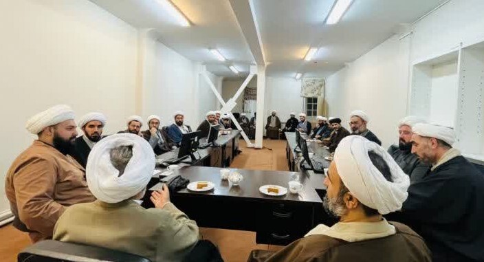 آغاز سلسله نشستهای انجمن فقه و اصول/پاسخ به شبهات نوین و ارتقای سطح علمی فقه+ تصاویر آغاز سلسله نشستهای انجمن فقه و اصول/پاسخ به شبهات نوین و ارتقای سطح علمی فقه+ تصاویر