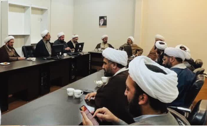 آغاز سلسله نشستهای انجمن فقه و اصول/پاسخ به شبهات نوین و ارتقای سطح علمی فقه+ تصاویر آغاز سلسله نشستهای انجمن فقه و اصول/پاسخ به شبهات نوین و ارتقای سطح علمی فقه+ تصاویر