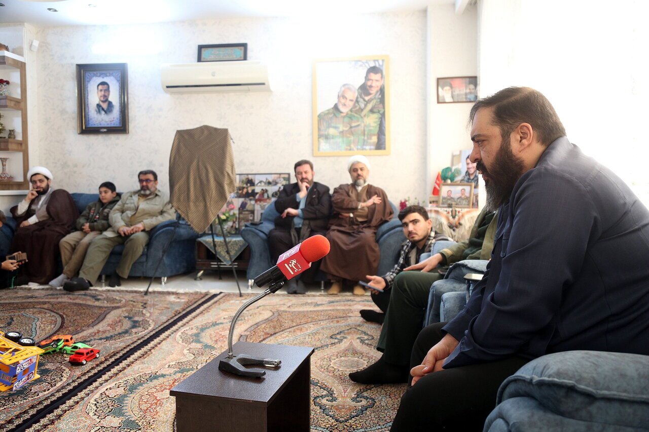 رونمایی پوستر جشنواره رسانه‌ای ابوذر در خانه شهید مظفری‌نیا / جشنواره‌ای برای تحقق فرامین ولی امر