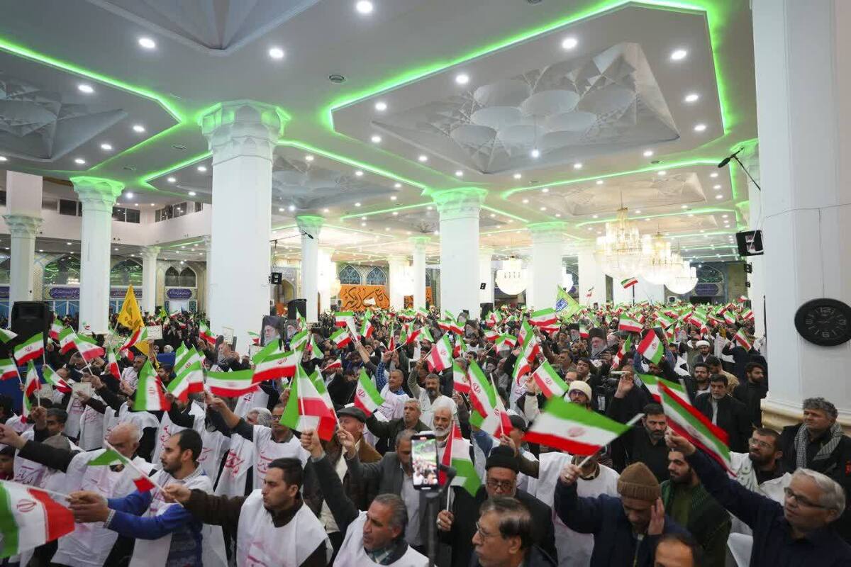 مراسم بیعت امت با ولایت در مسجد مقدس جمکران برگزار شد