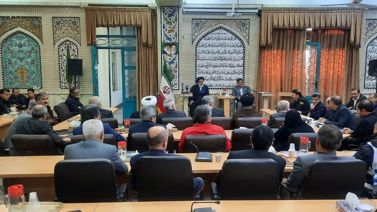 مسئولان مشکلات اقتصادی را برای مردم تبیین کنند مسئولان مشکلات اقتصادی را برای مردم تبیین کنند