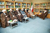 ضرورت احیای مبانی فکری و نظری امام خمینی در حوزه های علمیه