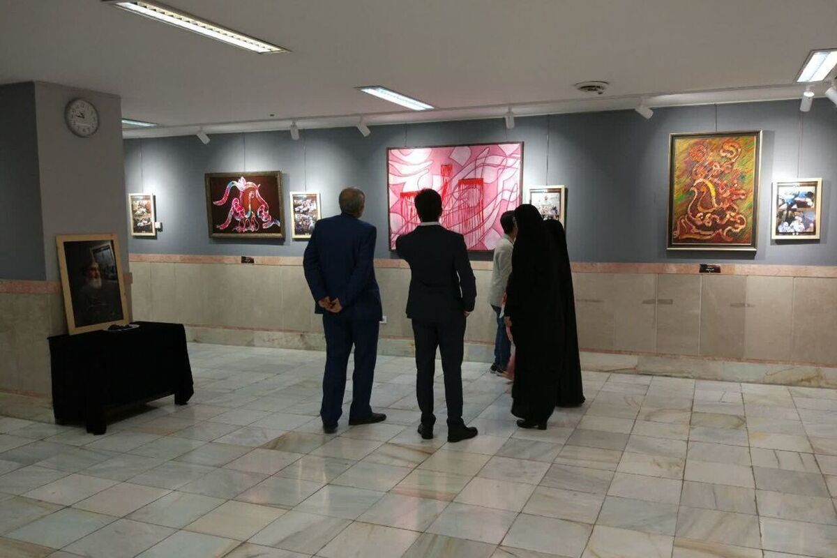 گشایش نمایشگاه عکس «روز سیزدهم جنگ» در موزه حرم رضوی