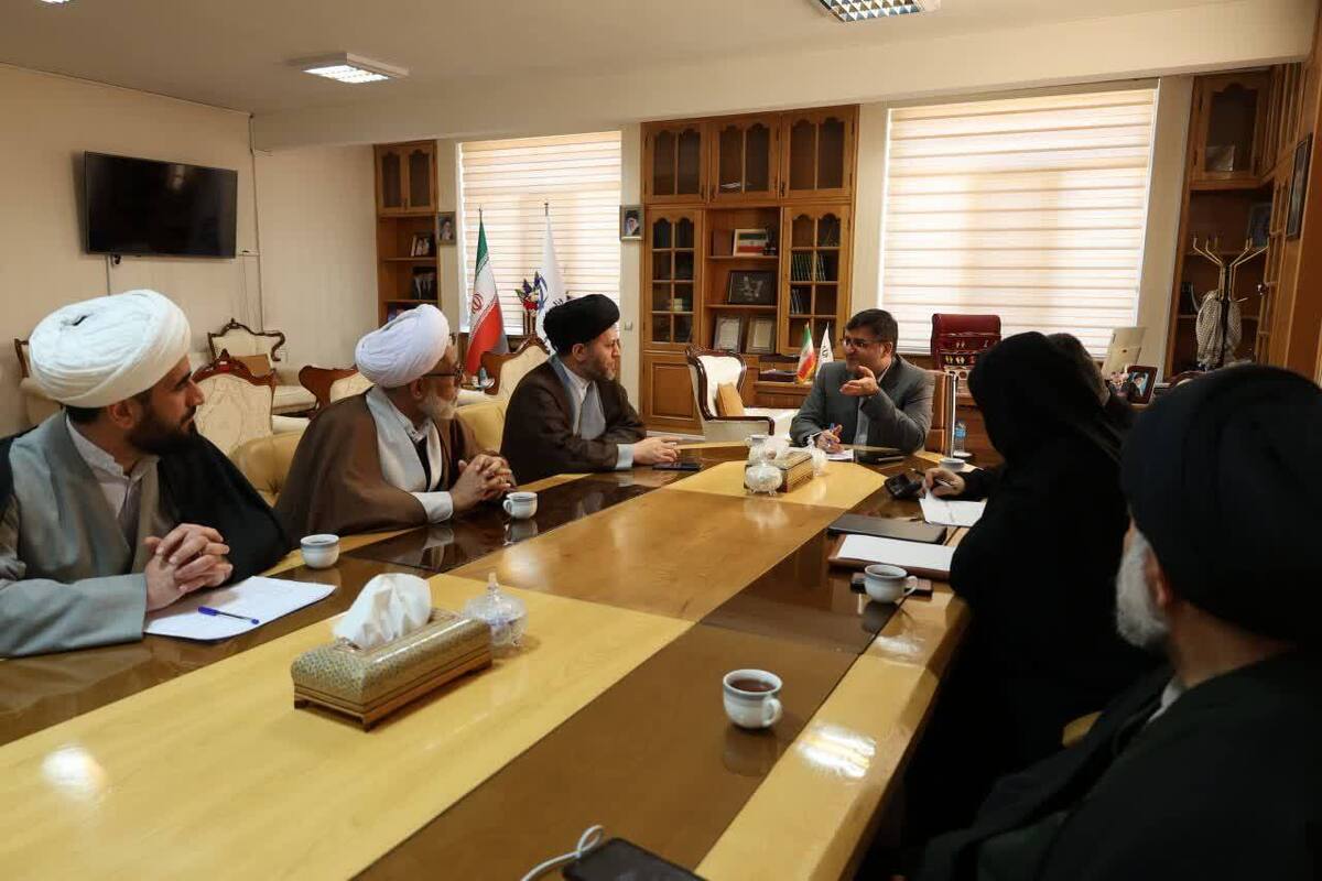 راهکارهای حمایت از نهادهای حوزوی چهارمحال و بختیاری بررسی شد