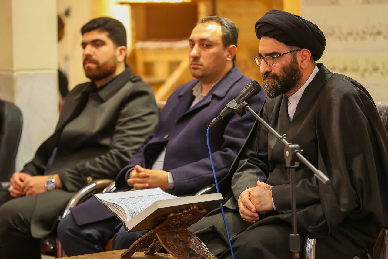 امام جمعه تبریز در آیین بزرگداشت مرحوم سیدابوالفضل مصطفایی حضور یافت+ تصاویر امام جمعه تبریز در آیین بزرگداشت مرحوم سیدابوالفضل مصطفایی حضور یافت+ تصاویر