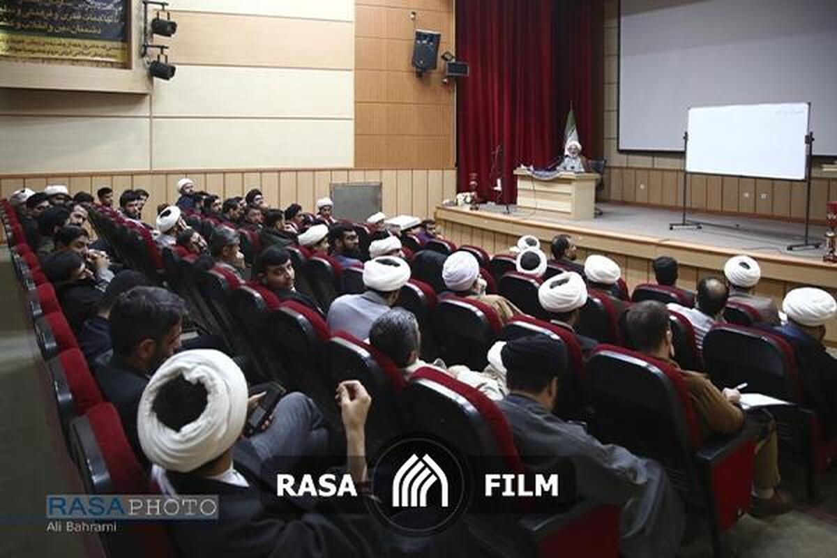 گزارشی از برگزاری دوره آموزشی دعا و مناجات در قم