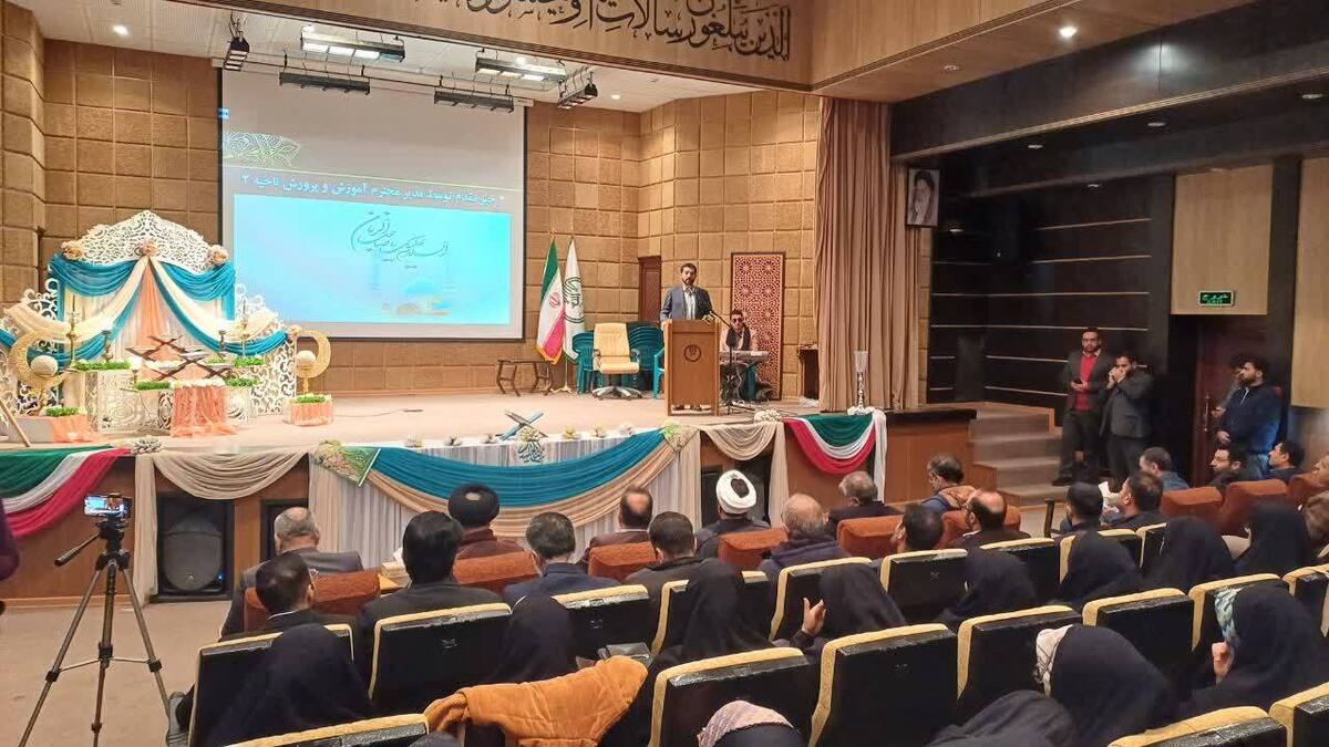 اجلاس نماز آموزش و پرورش شهرستان شهرکرد برگزار شد+ عکس