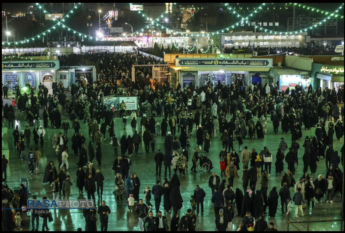 در مسیر جمکران، انتظار قدم می‌زد