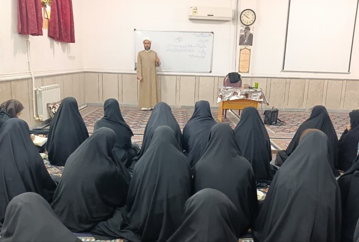 هدف دشمن ایجاد تشکیک اعتقادات مردم از طریق شبکه های اجتماعی است