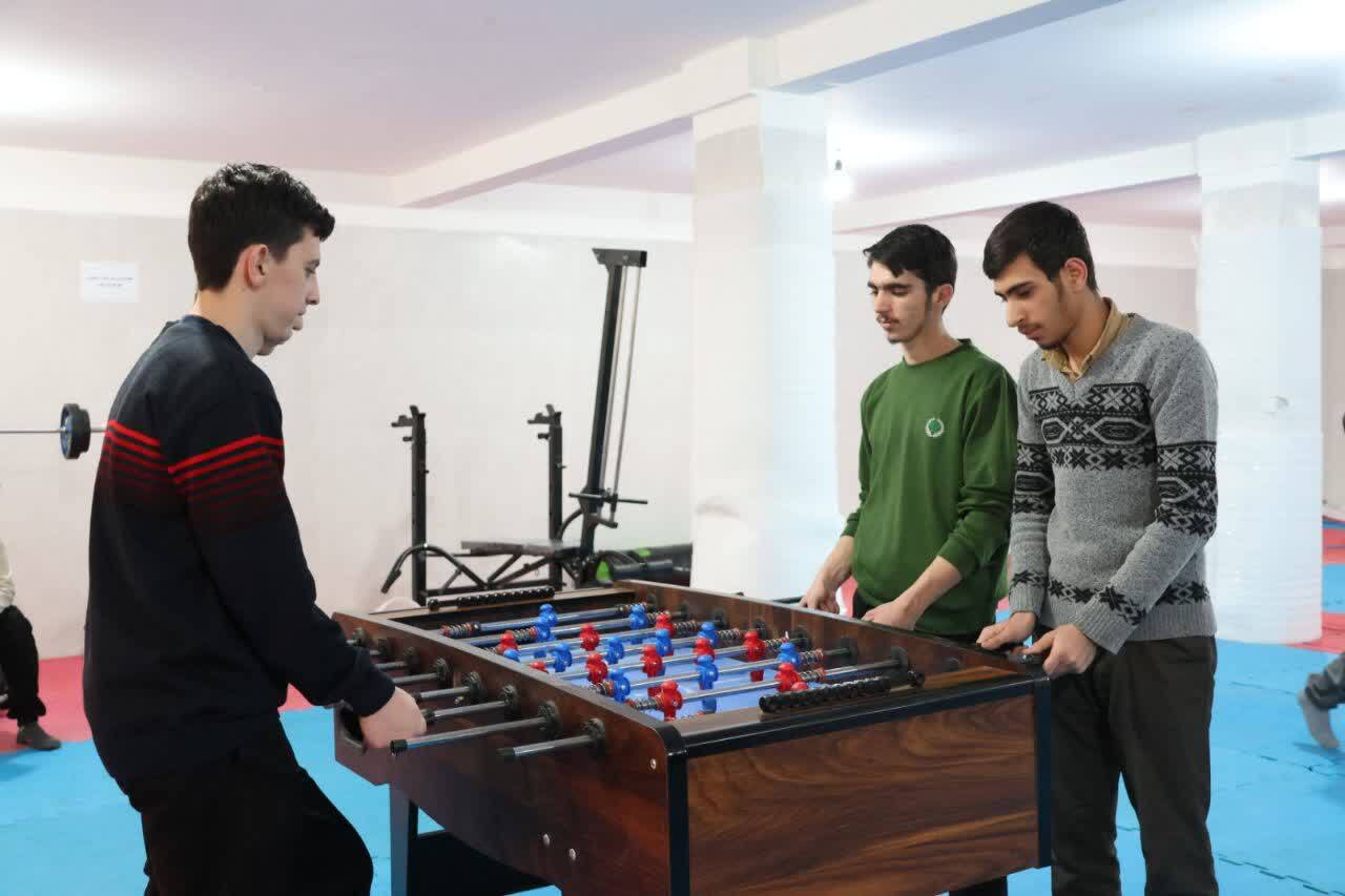 برگزاری مسابقات ورزشی طلاب مدرسه علمیه امیرالمؤمنین به مناسبت دهه فجر