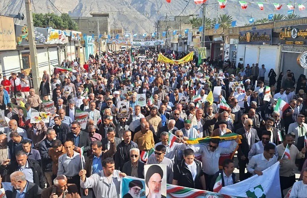 حضور گسترده مردم فارس در راهپیمایی باشکوه ۲۲ بهمن+ تصاویر