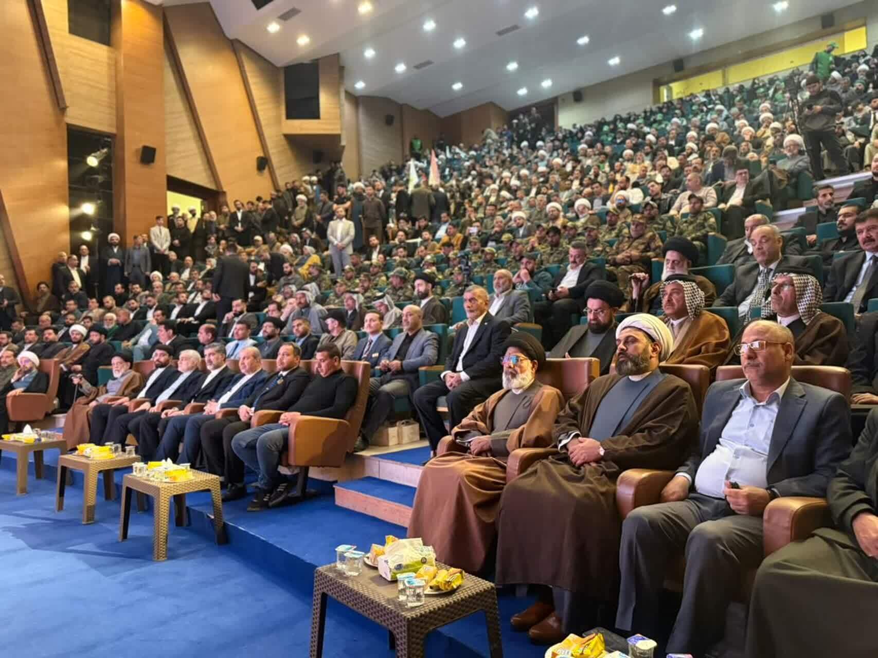 طنین آرمانهای انقلاب در نجف اشرف + تصاویر طنین آرمانهای انقلاب در نجف اشرف + تصاویر