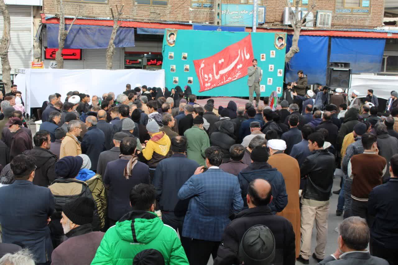 حضور پرشور و دشمنشکن مردم بناب در راهپیمایی یومالله ۲۲ بهمن+ تصاویر حضور پرشور و دشمنشکن مردم بناب در راهپیمایی یومالله ۲۲ بهمن+ تصاویر