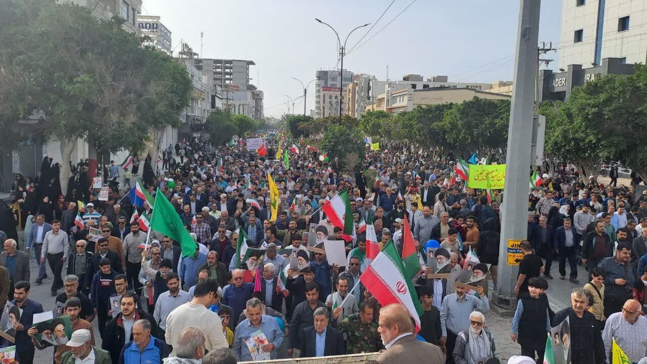 راهپیمایی یومالله ۲۲ بهمن در سراسر استانهای کشور راهپیمایی یومالله ۲۲ بهمن در سراسر استانهای کشور