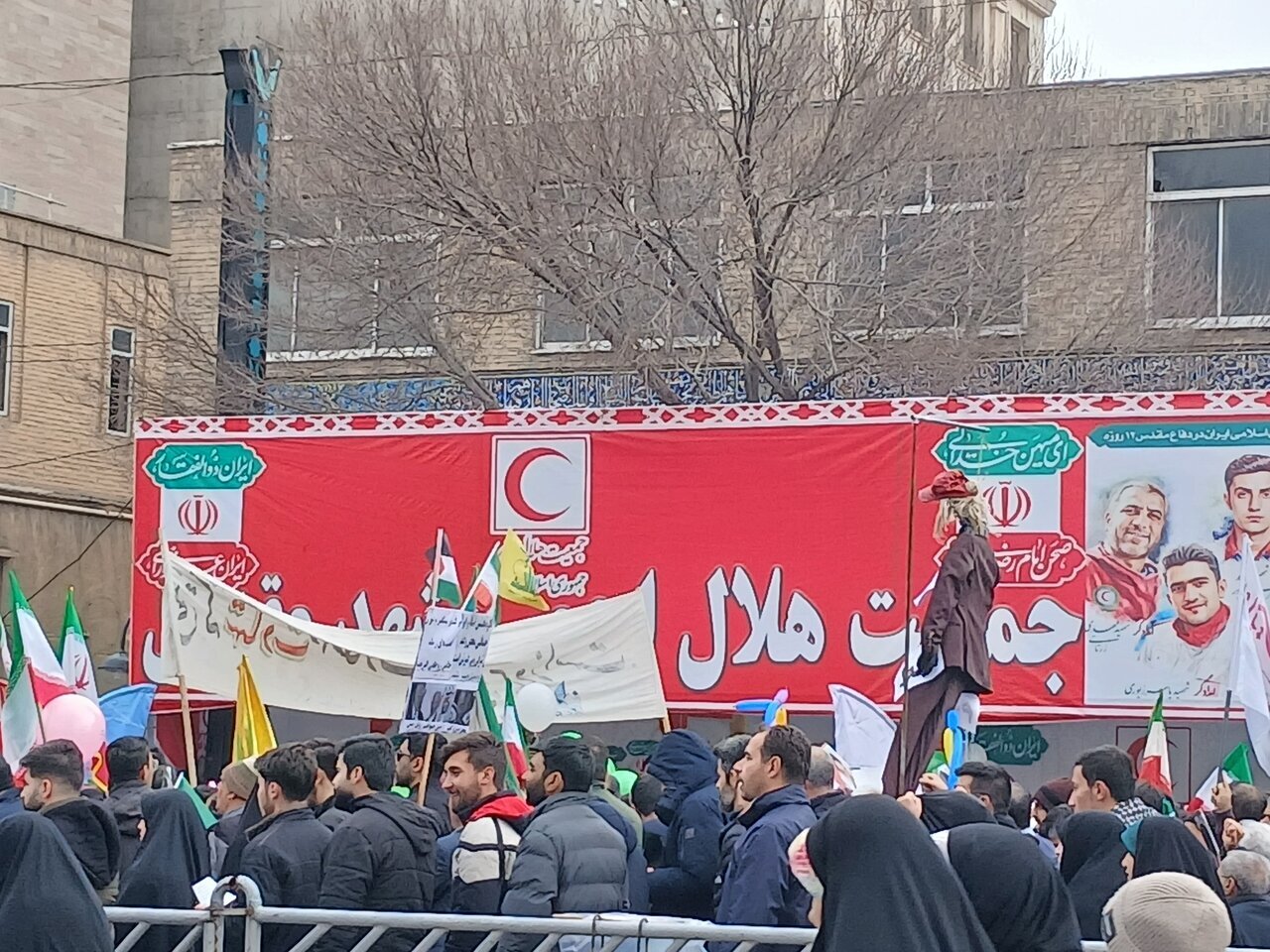 خروش عظیم ملت ایران در یوم الله 22بهمن خروش عظیم ملت ایران در یوم الله 22بهمن