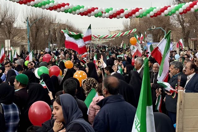 راهپیمایی یومالله ۲۲ بهمن در سراسر استانهای کشور راهپیمایی یومالله ۲۲ بهمن در سراسر استانهای کشور