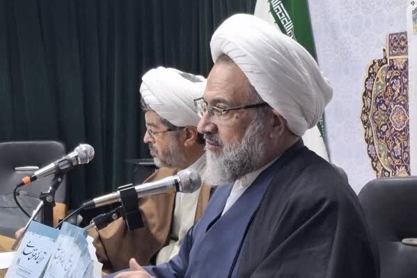 گزارشی از برگزاری سیزدهمین مجمع عمومي عادی سالیانه انجمن فقه و حقوق اسلامی گزارشی از برگزاری سیزدهمین مجمع عمومي عادی سالیانه انجمن فقه و حقوق اسلامی