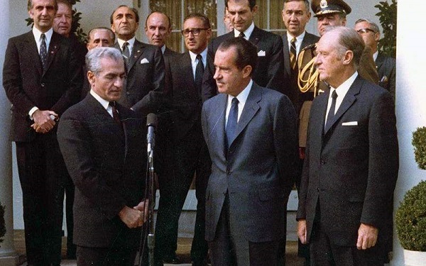 ناکارآمدی ساختاری و بحران مشروعیت در رژیم پهلوی/ چرا ملت ایران «حکومت اسلامی» را برای برون رفت از بحران برگزید؟ ناکارآمدی ساختاری و بحران مشروعیت در رژیم پهلوی/ چرا ملت ایران «حکومت اسلامی» را برای برون رفت از بحران برگزید؟