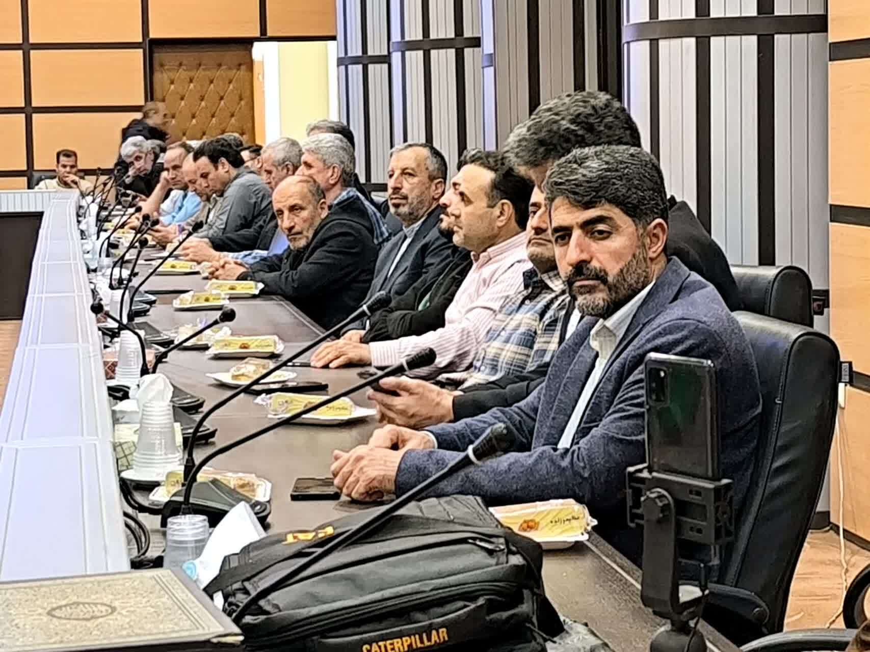 تابآوری، مسئولیتپذیری و استقلال؛ کلیدهای تربیت پسر توسط پدران تابآوری، مسئولیتپذیری و استقلال؛ کلیدهای تربیت پسر توسط پدران