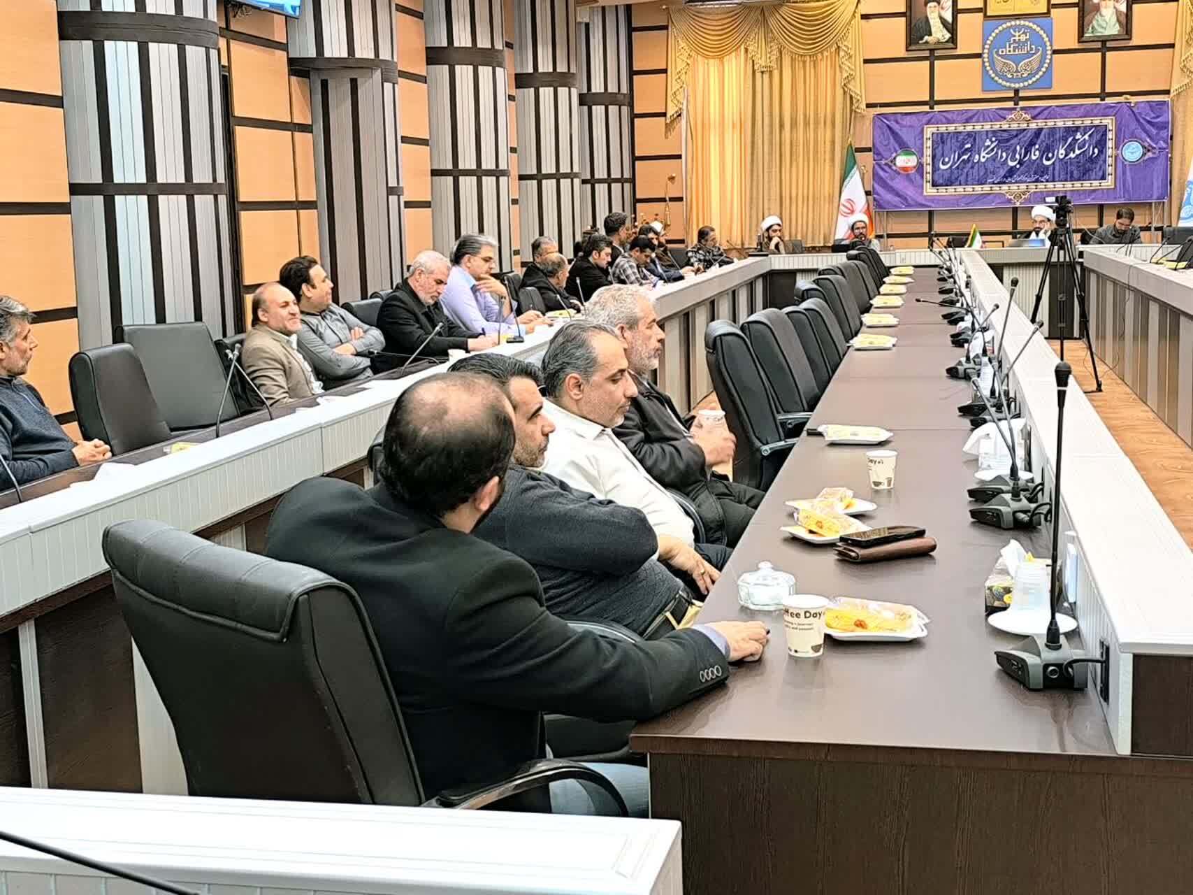 تابآوری، مسئولیتپذیری و استقلال؛ کلیدهای تربیت پسر توسط پدران تابآوری، مسئولیتپذیری و استقلال؛ کلیدهای تربیت پسر توسط پدران